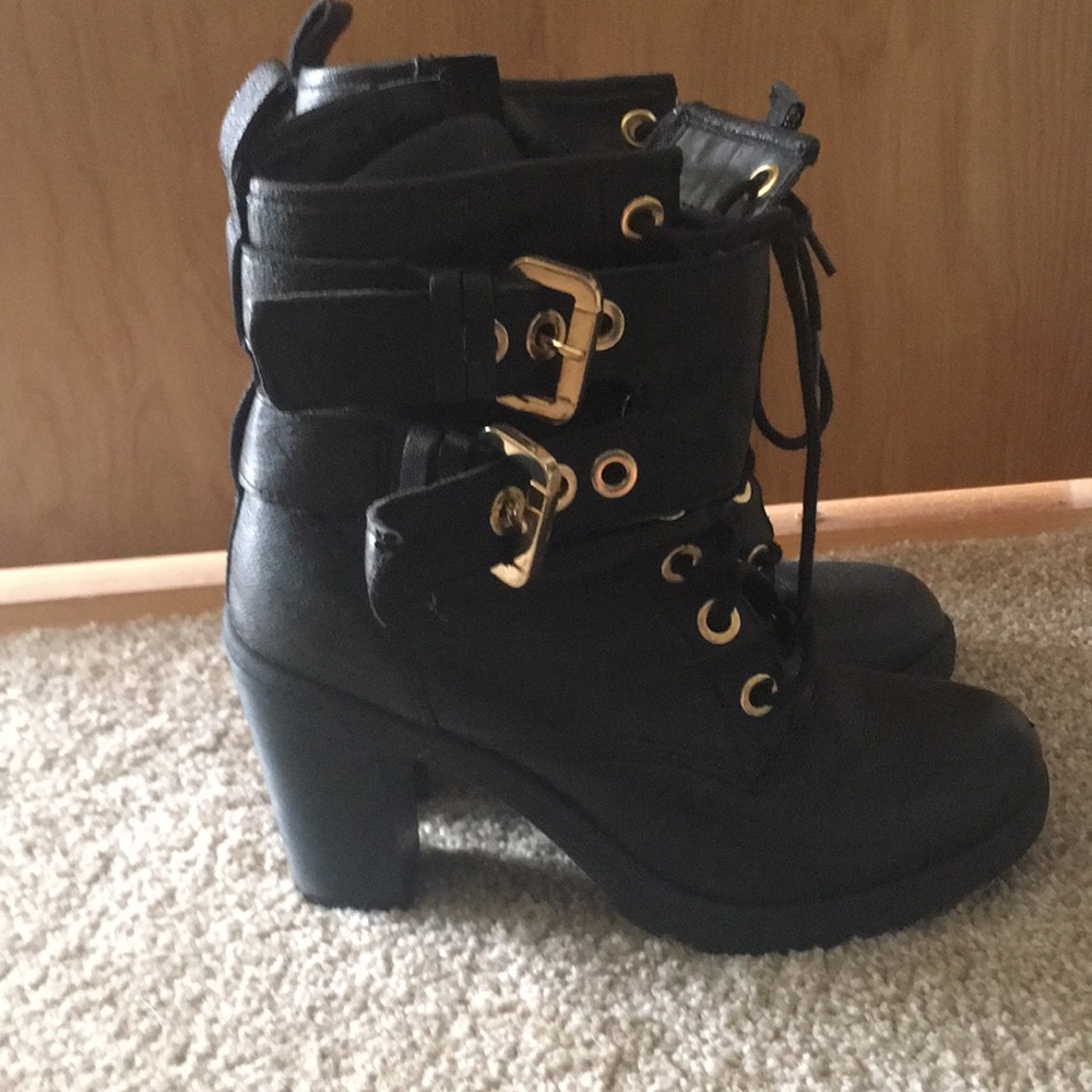 Guess combat boots